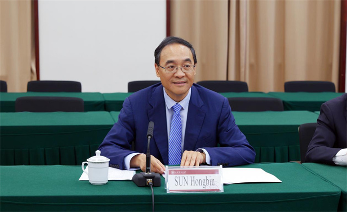 攜手共筑中古能源與教育新橋梁 孫宏斌校長會見古巴代表團(tuán)深化合作